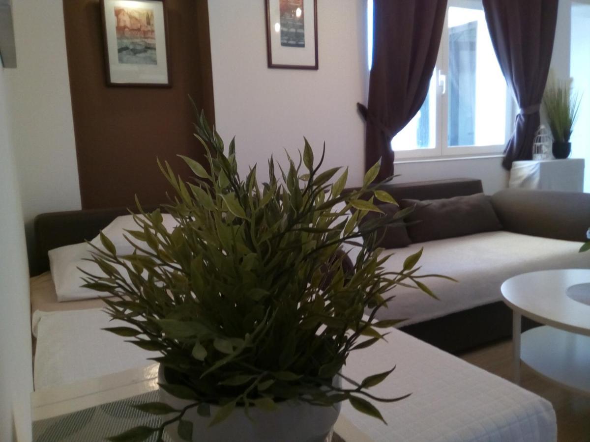 Apartment Silvija Makarska Esterno foto