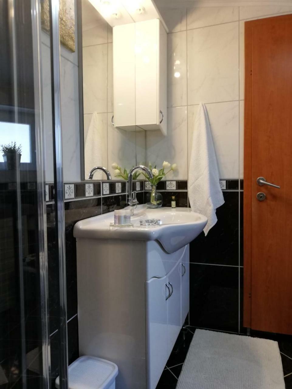 Apartment Silvija Makarska Esterno foto